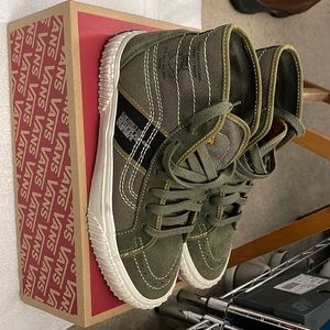 Sk8-Hi vans